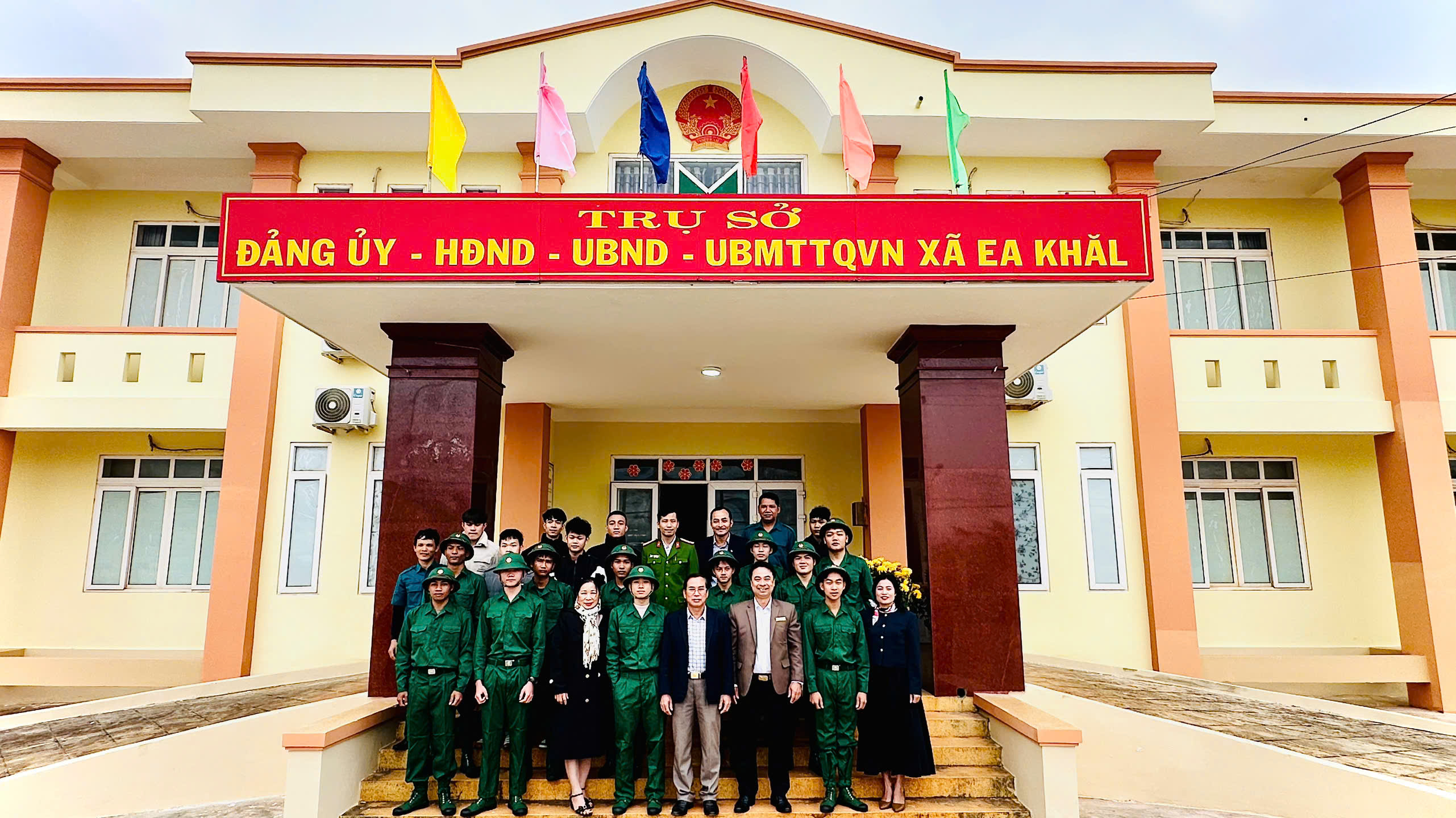 Thanh niên Ea Khăl háo hức chờ ngày lên đường nhập ngũ